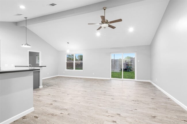 Building Photo - 10922 Village Trail Dr