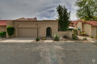 Building Photo - 5881 N Placita Del Baron