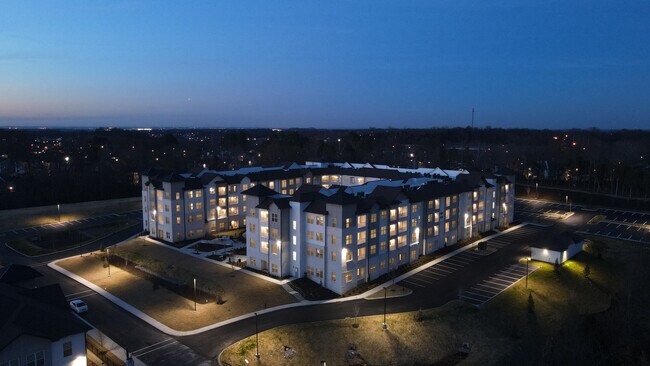 Los apartamentos Ravelle at Ridgeview — foto de la comunidad - The Ravelle at Ridgeview