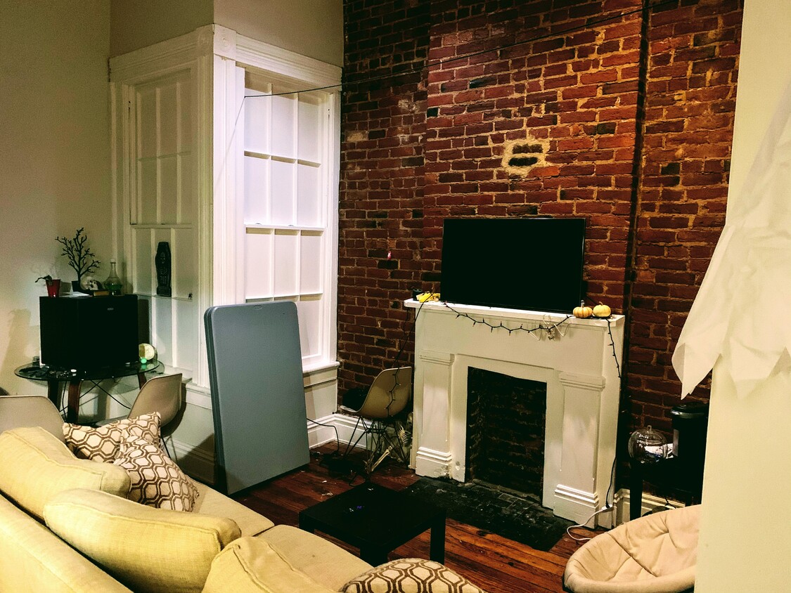 Living Room 1 - 212 W Broad St