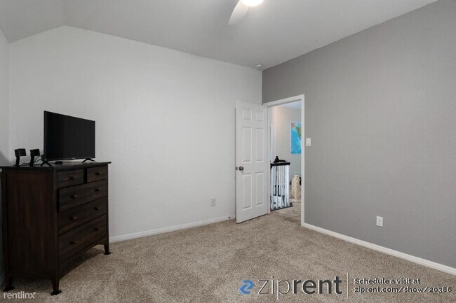 Building Photo - 4 br, 2.5 bath House - 1406 Dapplegrey Ln,...