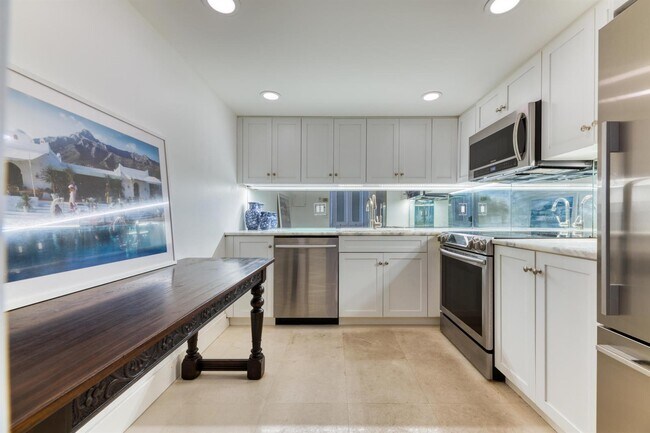 Foto del edificio - 350 S Ocean Blvd