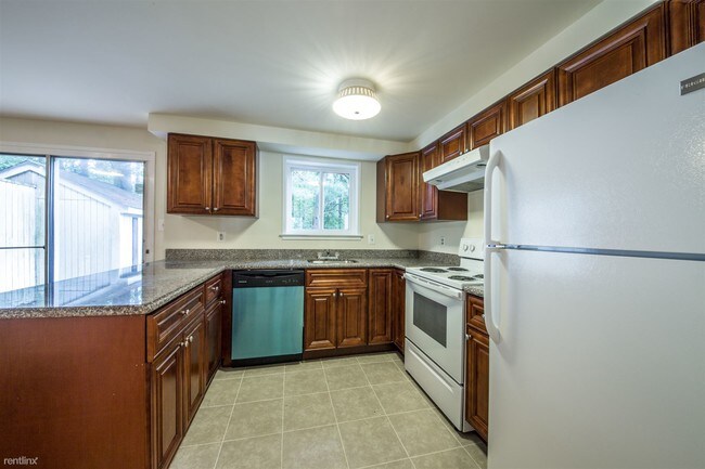 Building Photo - 14435 Pebble Hill Ln