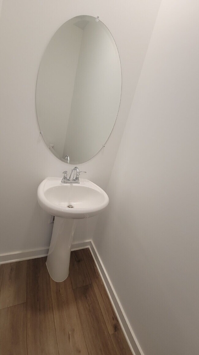 Foto del edificio - Section 8 Welcome, New Build!!!  "Charming Huntsville Home: 3-Bedroom, 2.5-Bath Gem with Granite ...