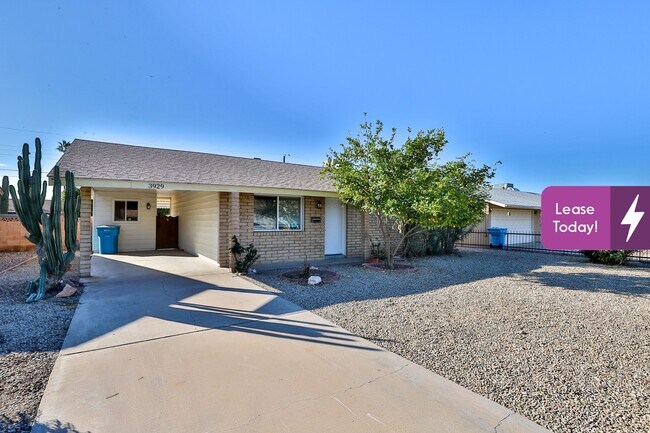 Building Photo - 3929 W El Caminito Dr