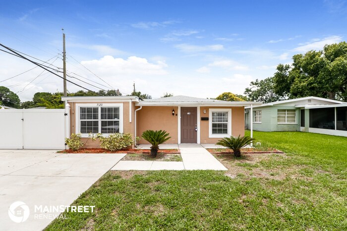 Primary Photo - 7120 37th Ave N