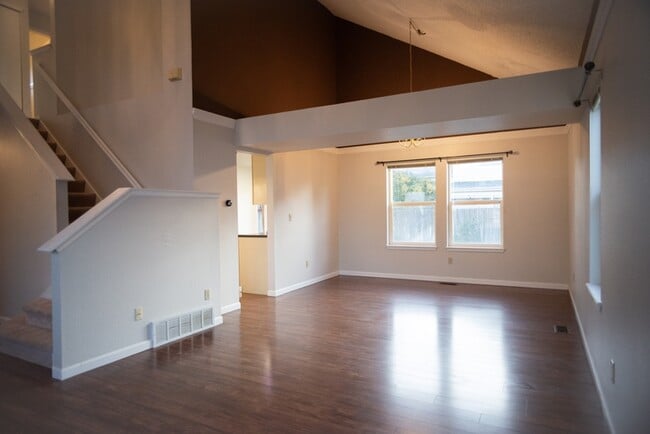 Foto del edificio - 4011 Shining Star Dr