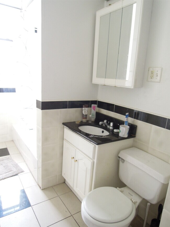 Foto del edificio - 51 Hemenway St