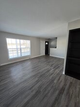 Building Photo - 5839 S Illinois Ave