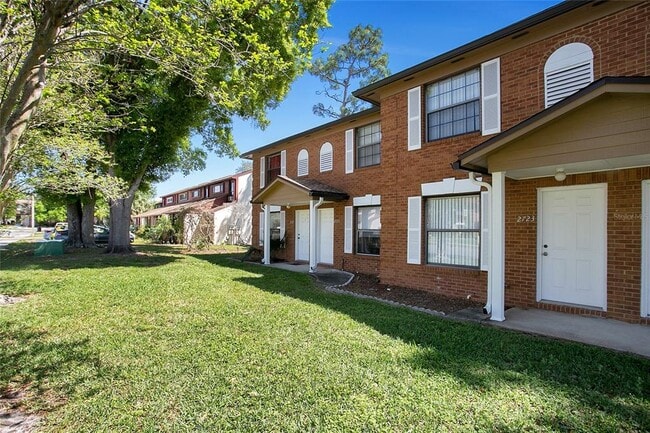 Building Photo - 2725 Gray Fox Ln