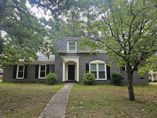 Building Photo - 402 Lotus Dr