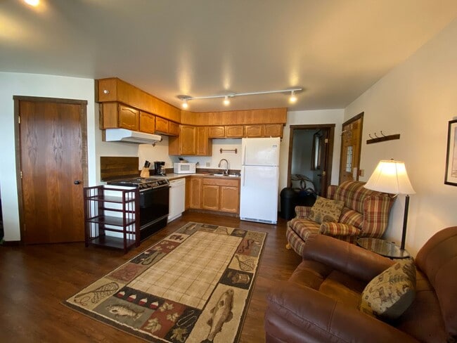 Building Photo - 34375 Keystone Dr