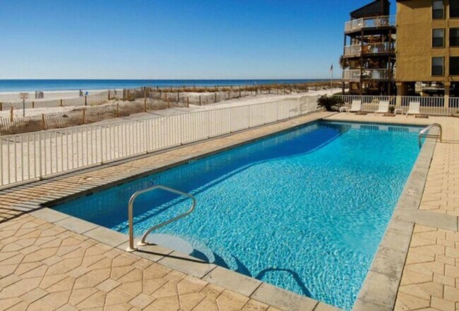 Building Photo - 1057 W Beach Blvd