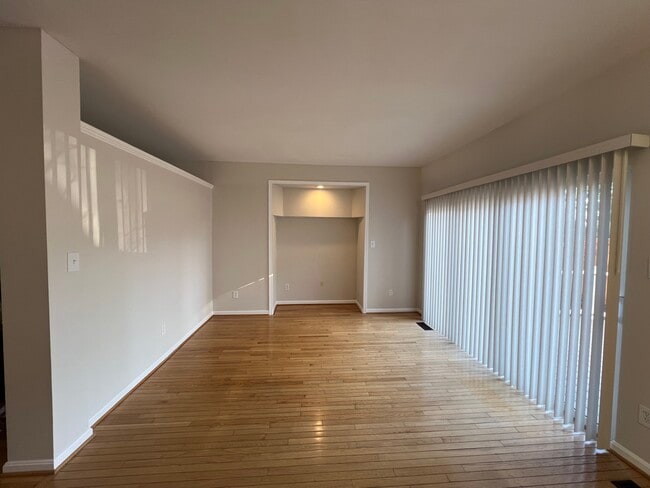 Building Photo - 14205 Brenham Dr