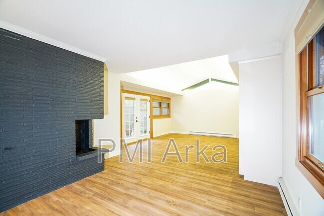 Foto del edificio - 185 SW Francis Ln