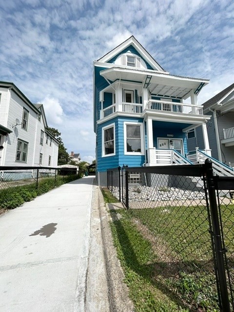 Building Photo - 3324 Spokane Ave