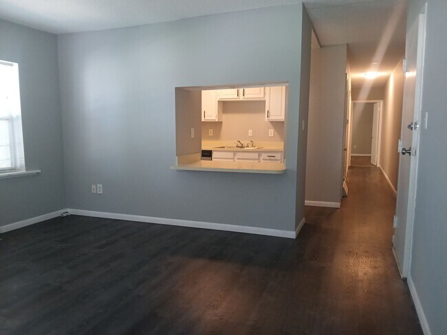 Building Photo - 2727CAMPBELL