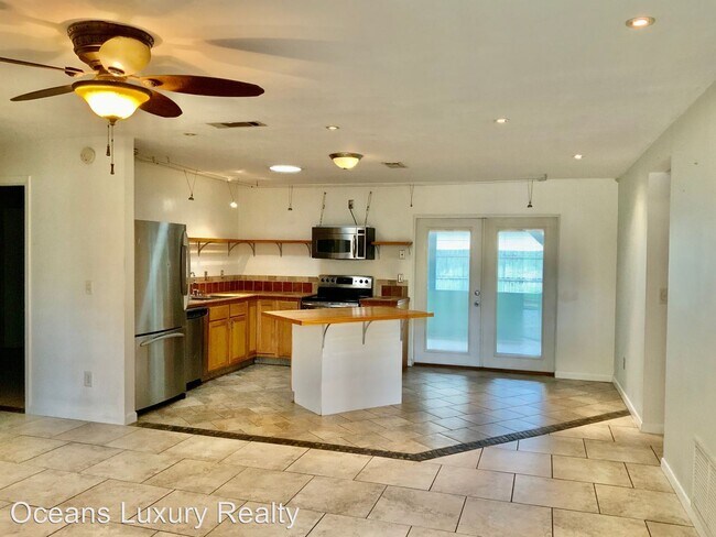 Foto del edificio - 3 br, 2 bath House - 434 Division Ave