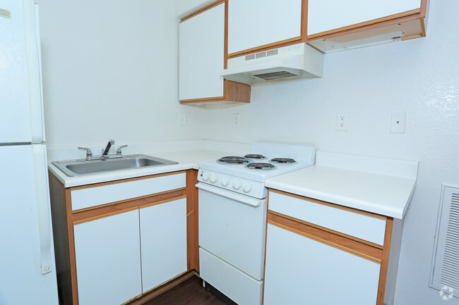 1HAB, 1BA - 550 ft² Cocina - Nellis Gate Apartments