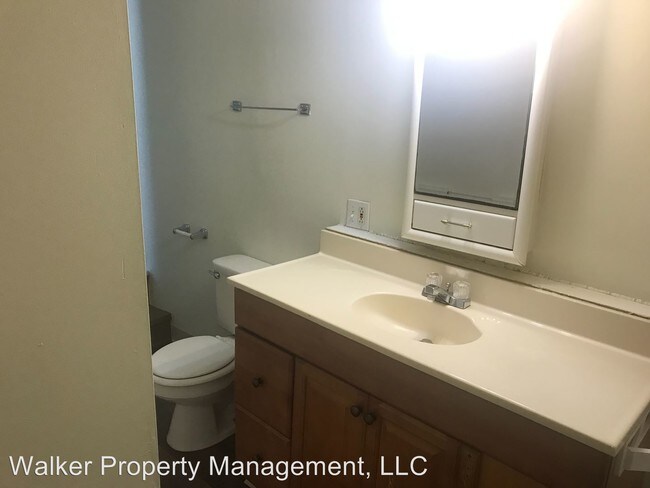 Foto del edificio - 2 br, 1 bath Apartment - 401 - 403 Milton Ave