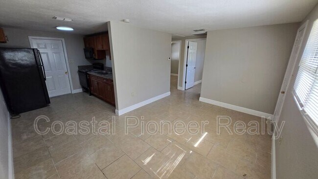 Building Photo - 8509 Jackson Springs Rd
