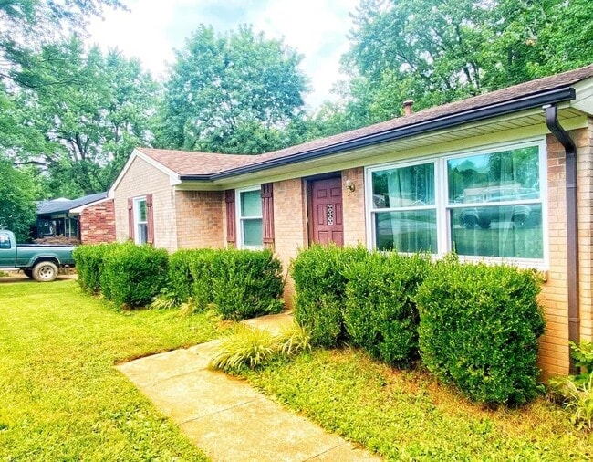 Building Photo - 2603 Old Hickory Rd