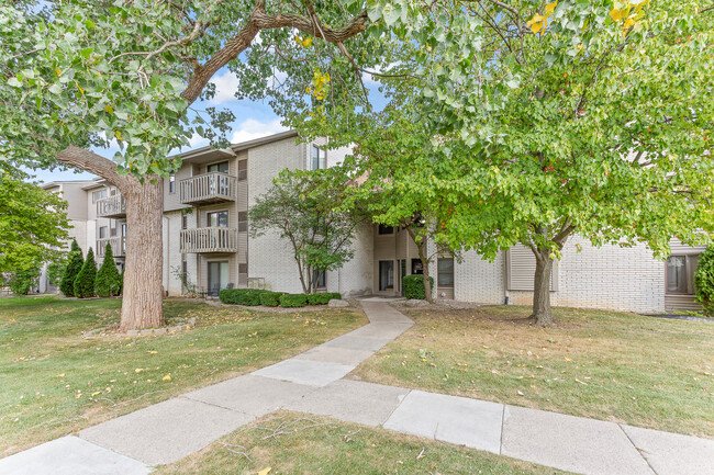 Foto del edificio - 31993 W 12 Mile Rd