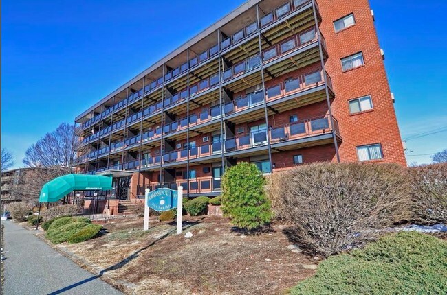 585 Revere Beach Pkwy, Revere, MA 02151 Apartments
