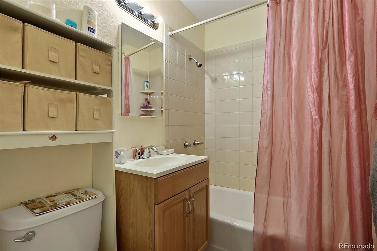 11858 Del Mar Pky, Aurora, CO 80010 House Rental in Aurora, CO