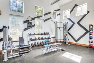 Building Photo - 10221 Centrepark Dr