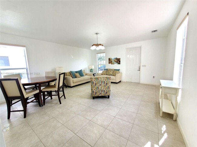 Building Photo - 17081 SW 94th Terrace