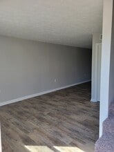 Building Photo - 117 Spring Cir Dr