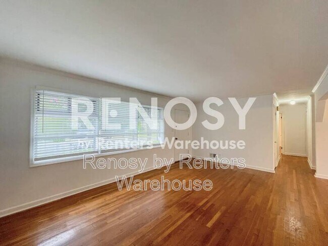 Foto del edificio - 1509 Sagewood Dr