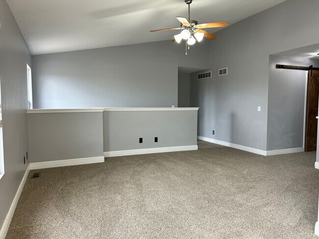 Foto del edificio - Large Beautiful Home!