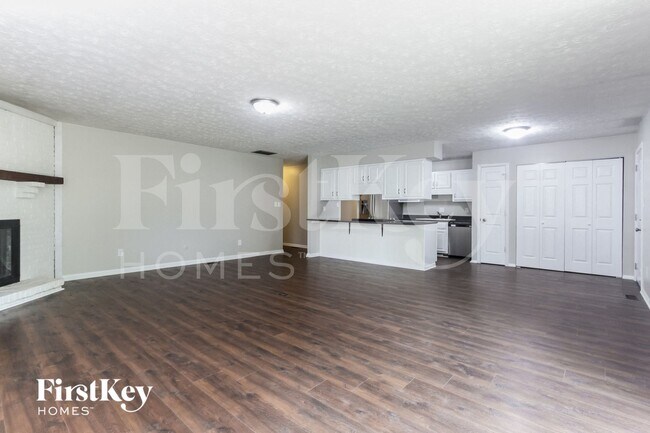 Foto del edificio - 8930 Ridgepointe Ct