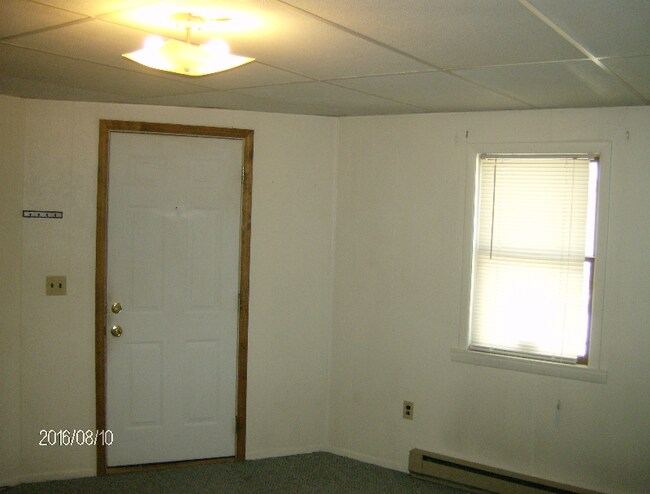 Building Photo - 308 Market St