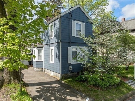 Primary Photo - 123 Brown St