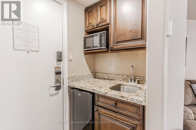 Photo du bâtiment - 90 Highland Dr