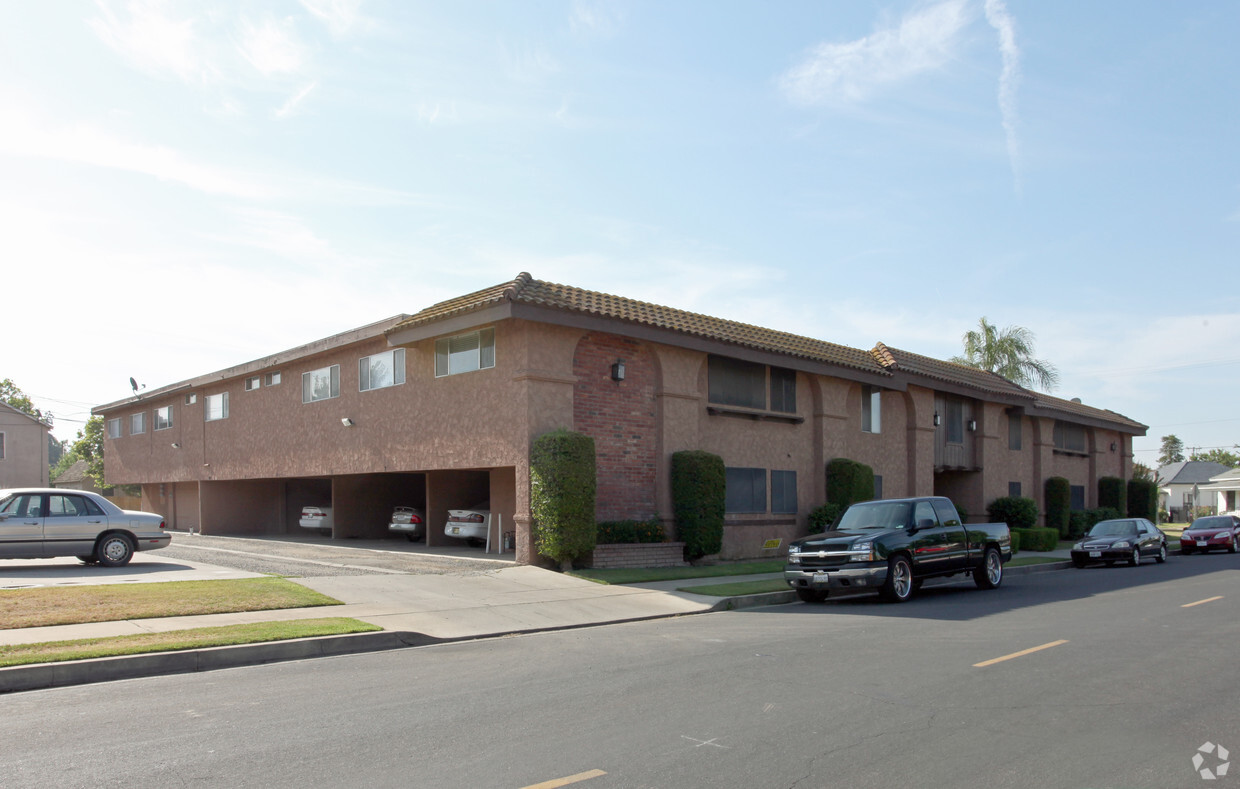Primary Photo - 120 N Eaton Ave