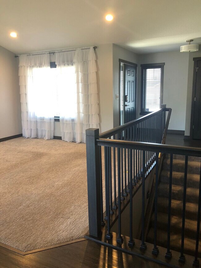 Building Photo - 1253 Turnberry Dr SE