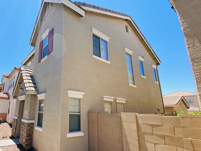 Foto del edificio - 4737 E Redfield Rd
