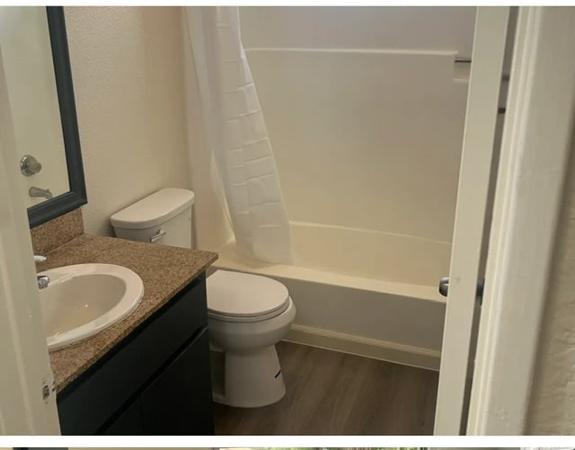 Foto del edificio - 455 Cherry Ln