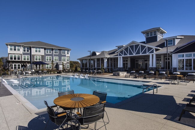 Building Photo - Parc At Murfreesboro