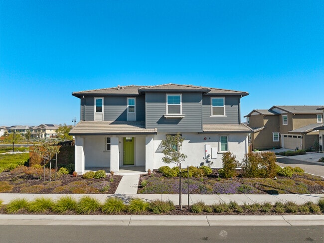 Building Photo - 2476 Laramie Cir