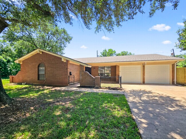 Building Photo - 1612 Cindy Ct
