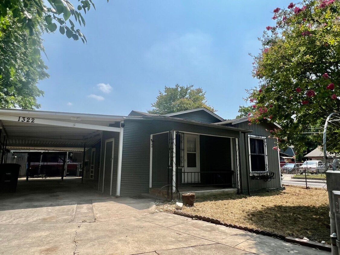 Foto principal - 1322 W Mayfield Blvd