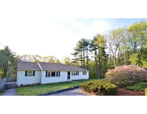 Primary Photo - 11 Woodside Dr