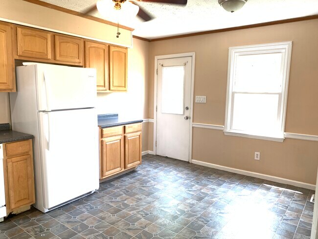 Building Photo - 3229 Catskill Ct