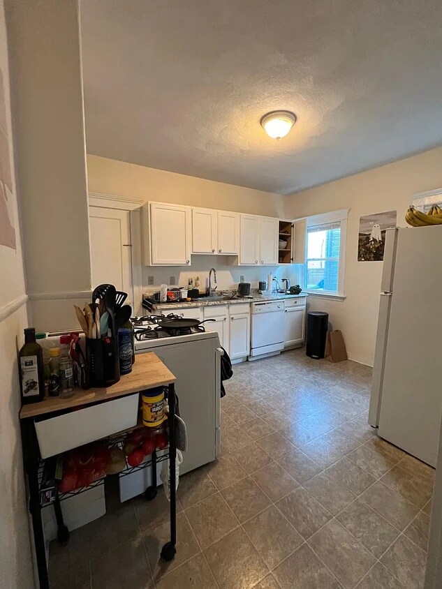 Primary Photo - 12 Pinkham Rd