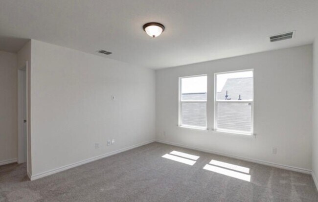 Building Photo - 3258 Comanche Crossing